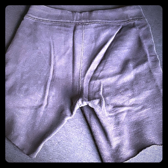 (SUPER COMFY) AE 🦅 Sweat shorts - Picture 2 of 4